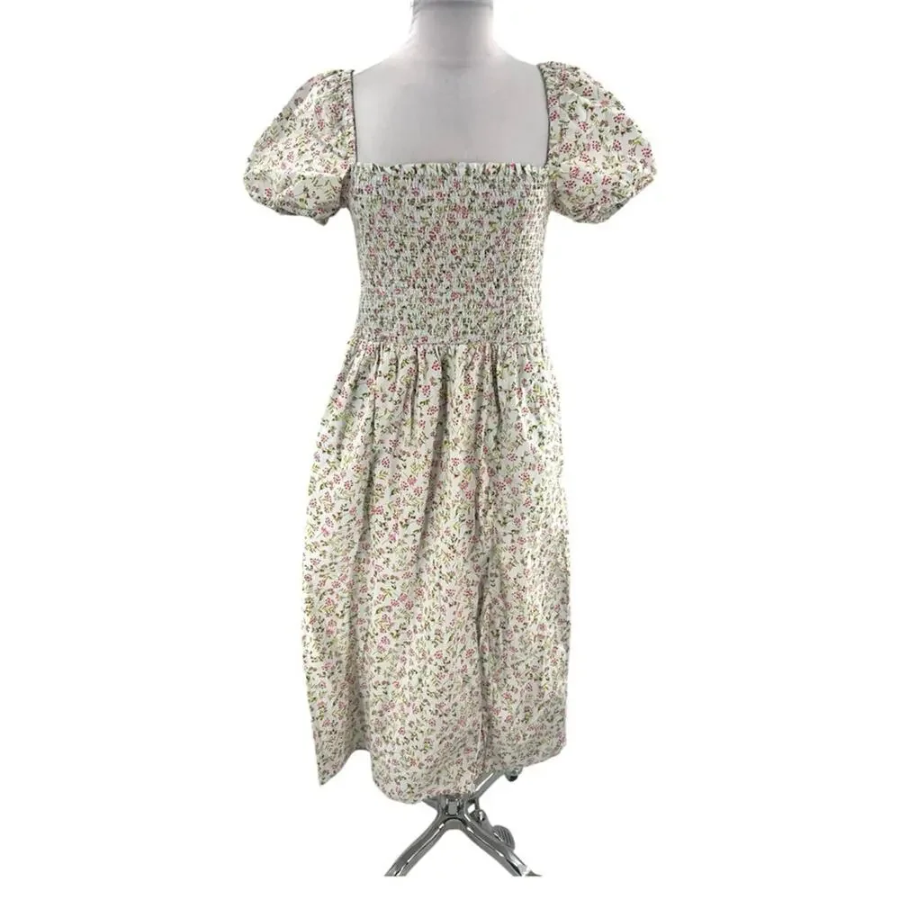 J.‎ Crew Short-Sleeve Smocked Dress in Meadow Floral Size Medium